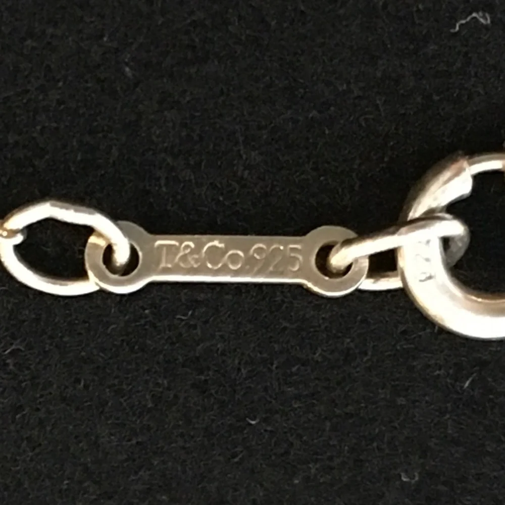 Tiffany & Co. excellent pre